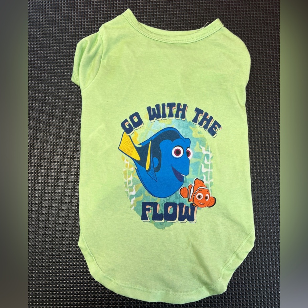 Finding Nemo Disney and petsmart medium sized dog shirt NWOT